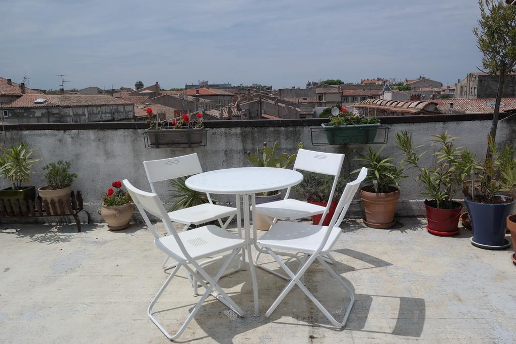 Penthouse Apartment Overlooking Place Carnot Carcassonne Exterior photo